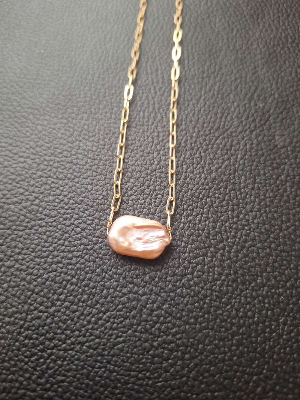Vintage Gold Chain Necklace with Peach Pearl Pendant
